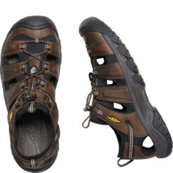 KEEN Men's Targhee III Sandals - Bison/Mulch 8 KEEN Men's Targhee III Sandals - Bison/Mulch -Elliotts Boots Shop KE1022427 2